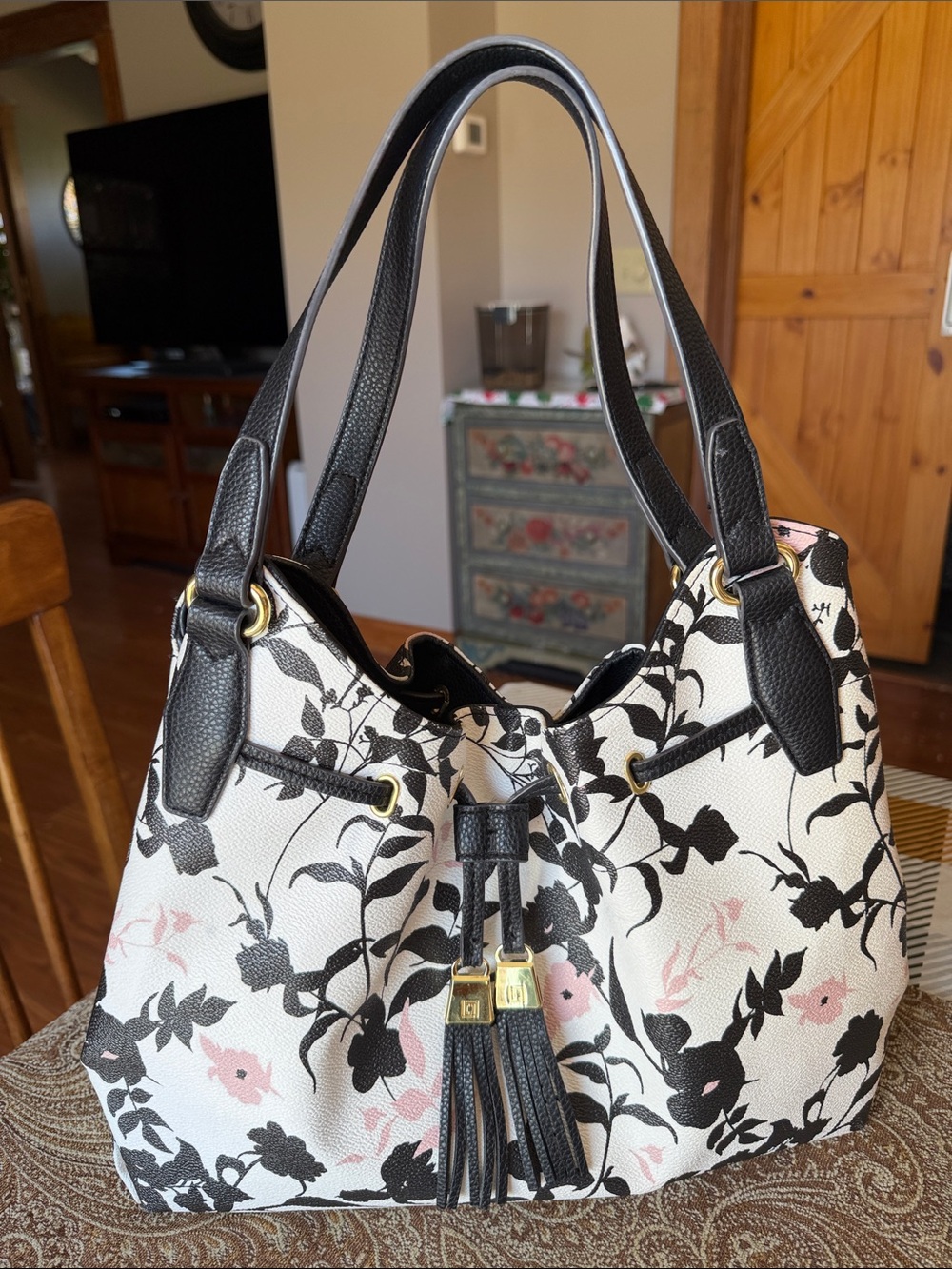 Liz Claiborne Shoulder Bag Purse